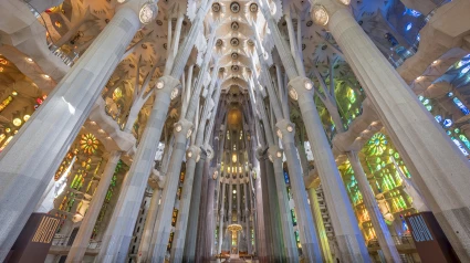 Interior de la Sagrada Familia, obra de Gaudí